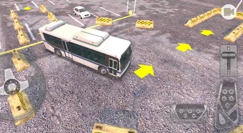 专业巴士停车场游戏截图